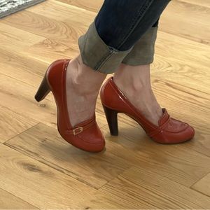 Bertie Shoes rust-colored patent leather heeled loafers size 39